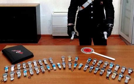 napoli 46 rolex falsi nella casa di uno specialista denunciato|Napoli, 46 Rolex falsi in casa: denunciato 63enne .